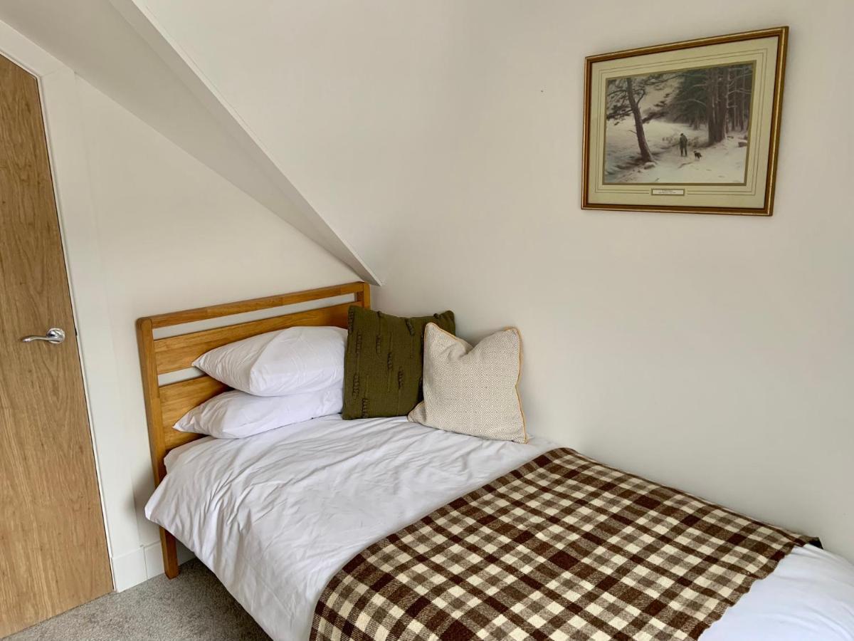 Stunning Apartment In Callander Bagian luar foto